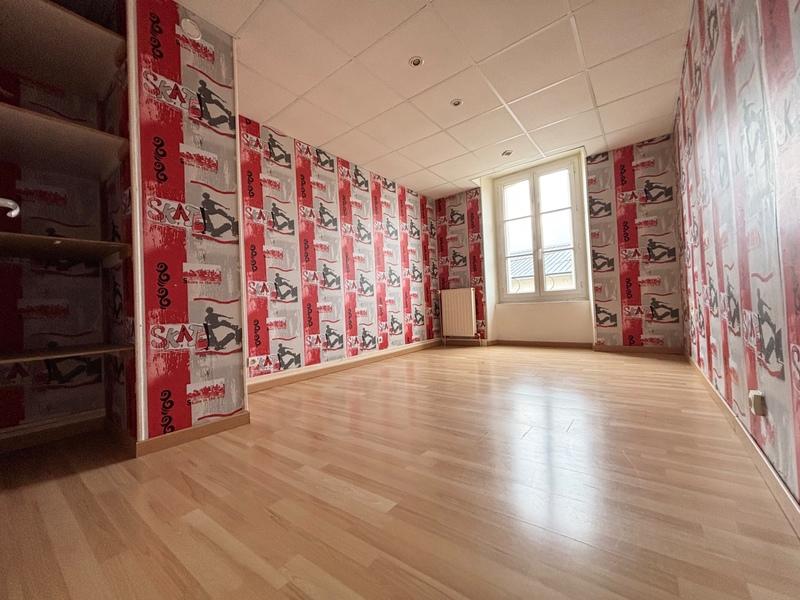 Maison - 268 m² - 7 pièces