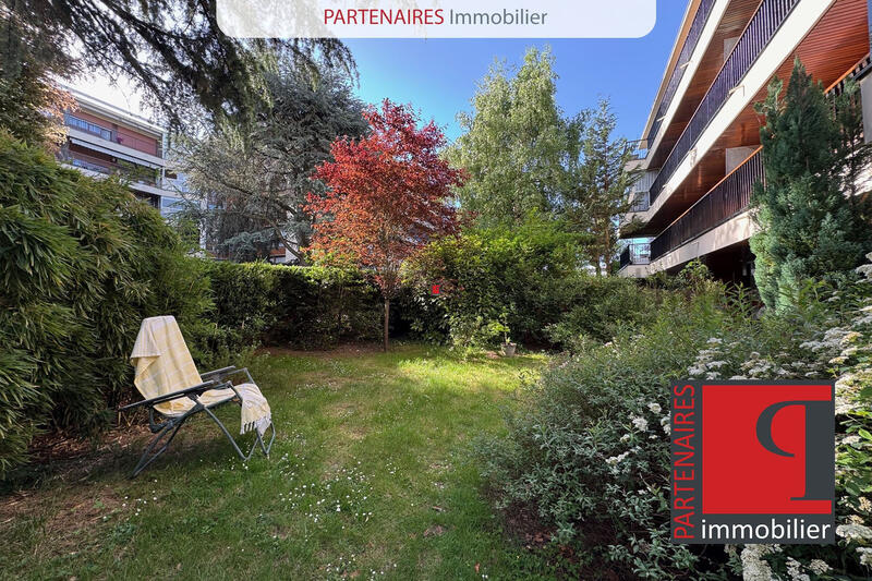 Appartement - 110 m² - 5 pièces