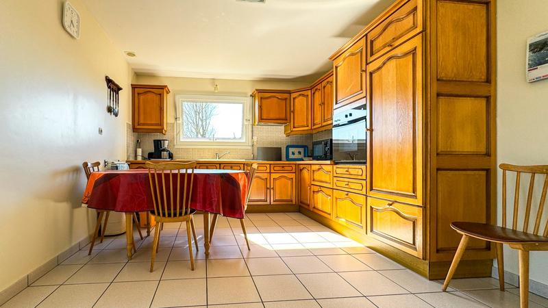 Maison traditionnelle - 160 m² - 6 pièces