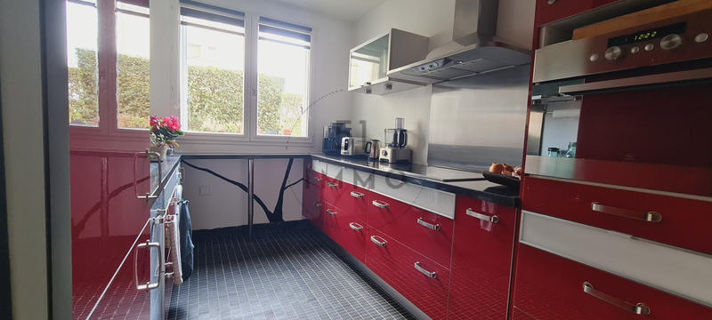 Appartement - 93 m² - 4 pièces