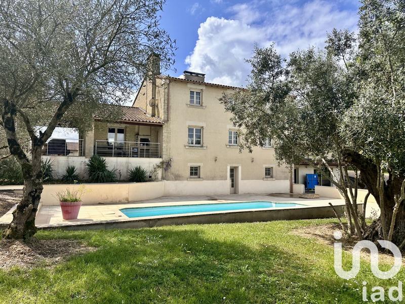 Maison - 470 m² - 13 pièces