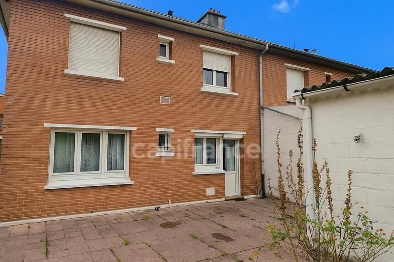 Maison de ville - 76 m² - 5 pièces