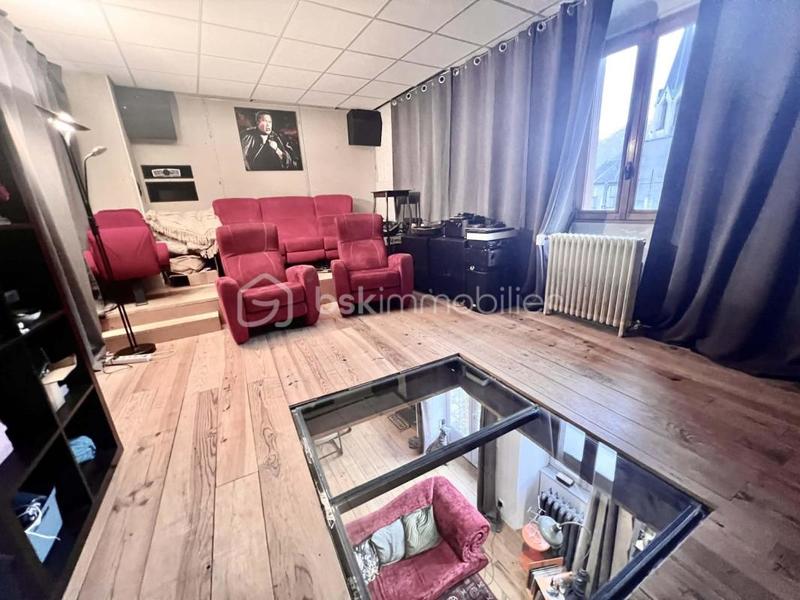 Demeure - 157 m² - 5 pièces