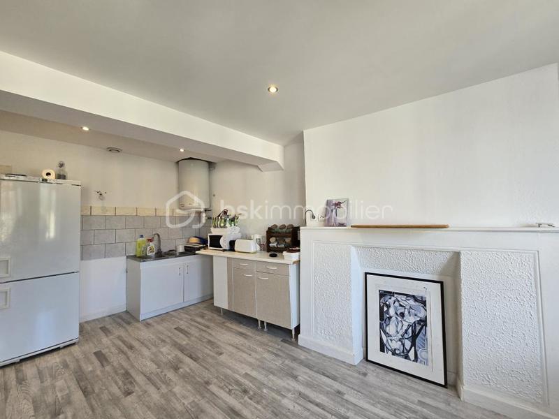 Immeuble - 85 m² - 3 pièces