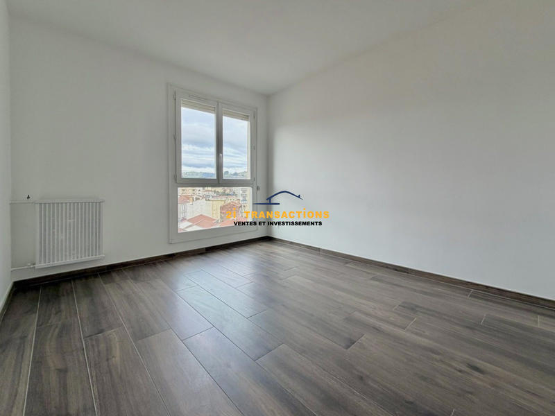 Appartement - 75 m² - 4 pièces
