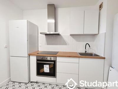 Chambre - 12 m² - 1 pièce