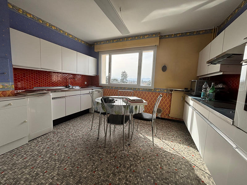 Appartement - 125 m² - 5 pièces