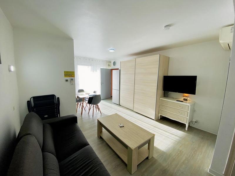 Maison - 358 m² - 16 pièces