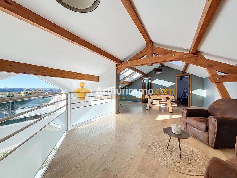 Maison - 278 m² - 8 pièces