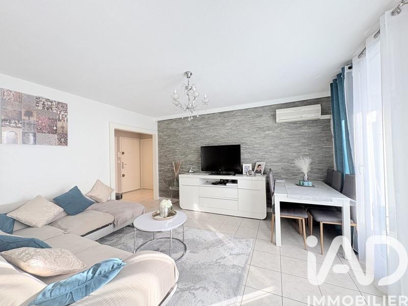 Appartement - 79 m² - 4 pièces