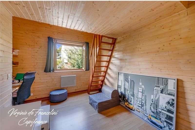 Maison - 136 m² - 6 pièces