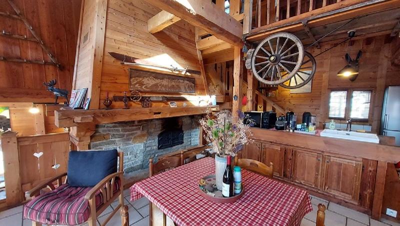 Maison - 270 m² - 8 pièces