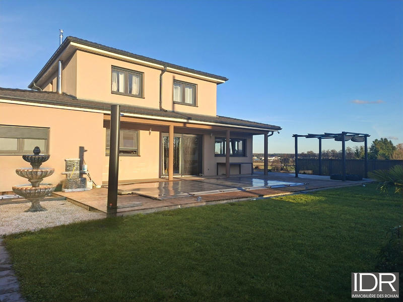 Maison contemporaine - 148 m² - 5 pièces