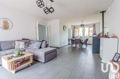 Maison - 93 m² - 4 pièces