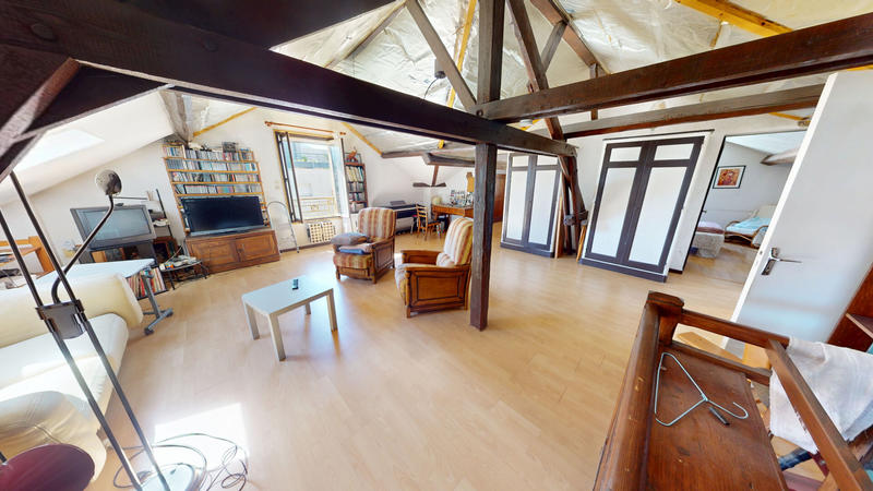 Maison - 250 m² - 5 pièces