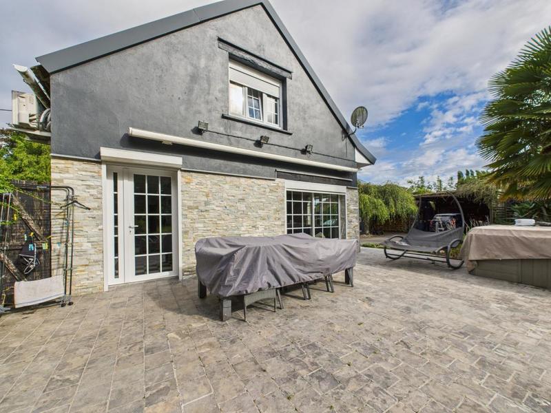 Maison - 178 m² - 7 pièces