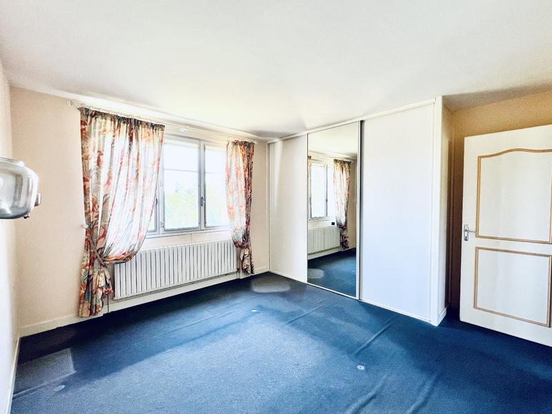 Maison - 96 m² - 5 pièces