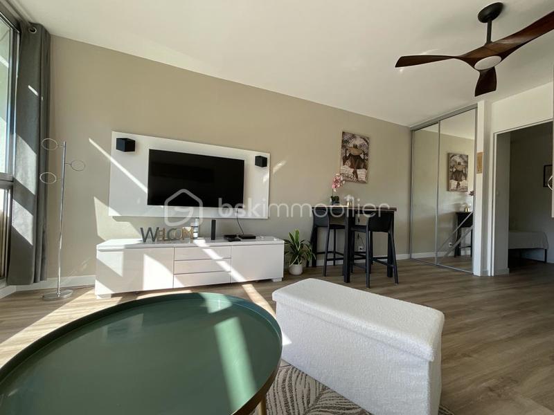 Studio - 24 m² - 1 pièce