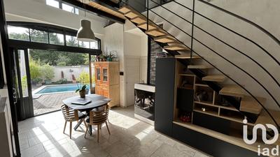 Maison - 325 m² - 12 pièces