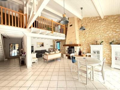 Maison de campagne - 160 m² - 4 pièces