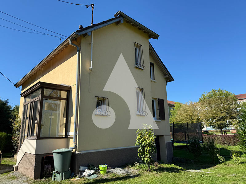 Maison - 102 m² - 6 pièces