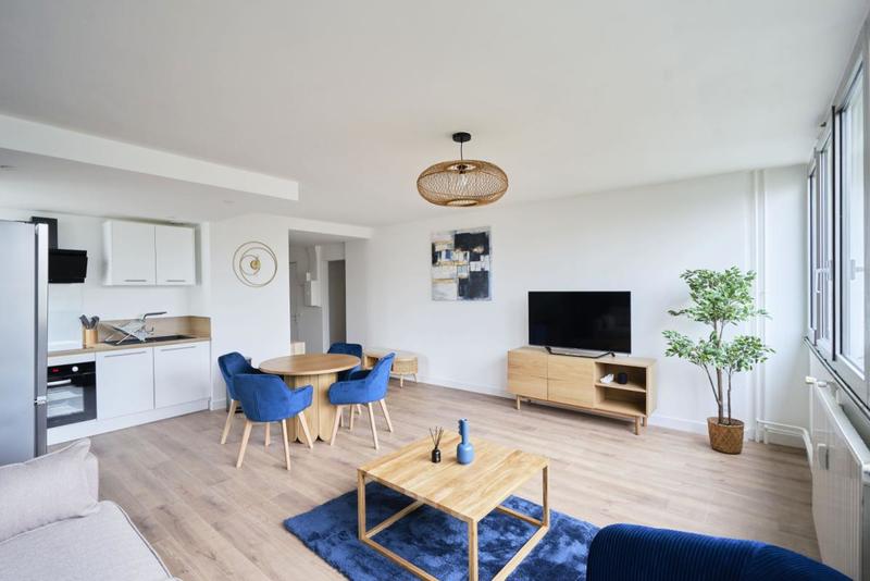 Appartement - 85 m² - 5 pièces