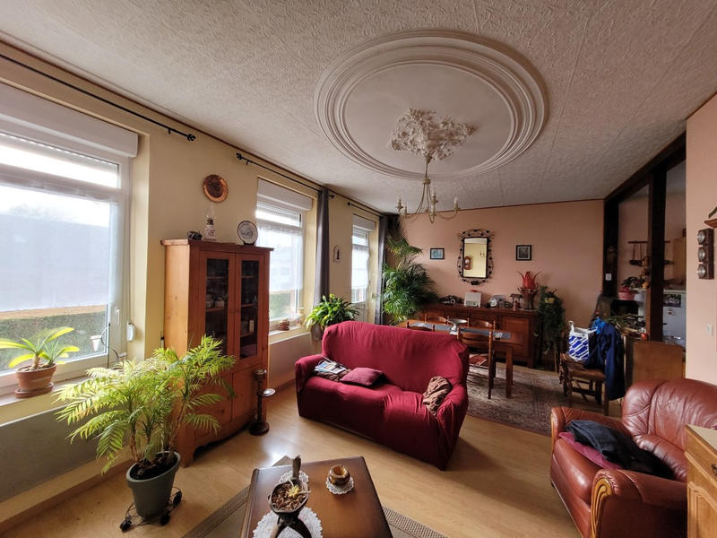 Maison - 100 m² - 6 pièces