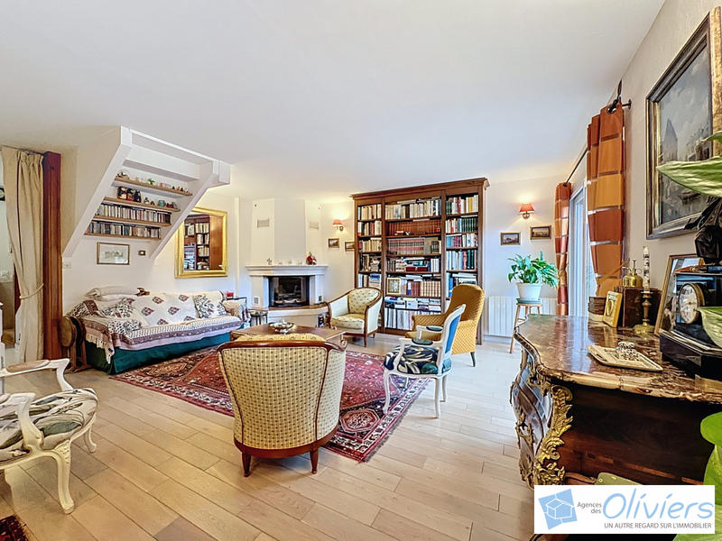 Maison - 131 m² - 7 pièces