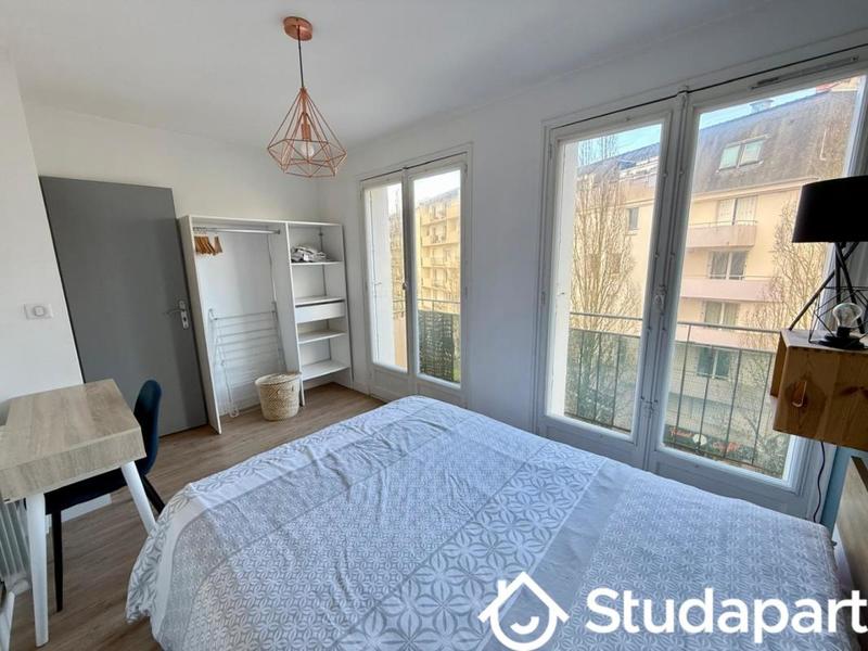 Chambre - 10 m² - 1 pièce