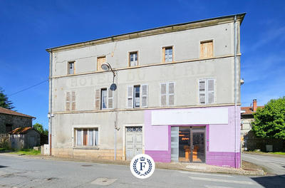 Maison - 200 m² - 12 pièces