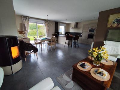 Maison - 100 m² - 5 pièces