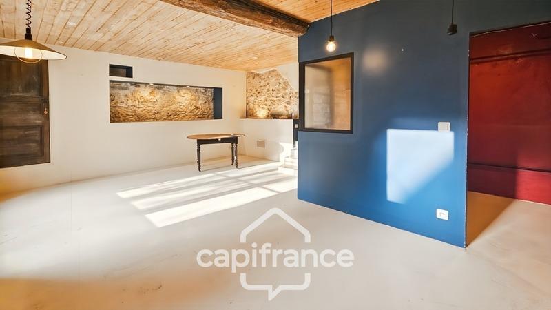 Maison - 223 m² - 8 pièces