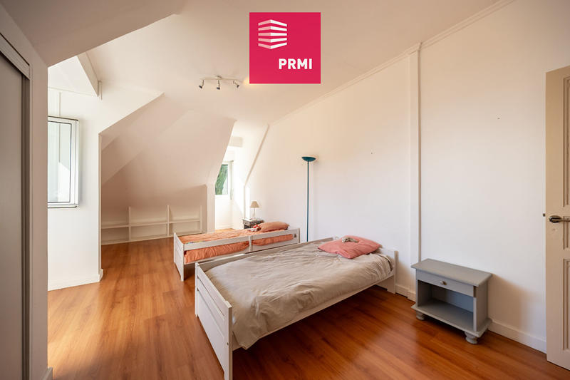 Maison - 258 m² - 6 pièces