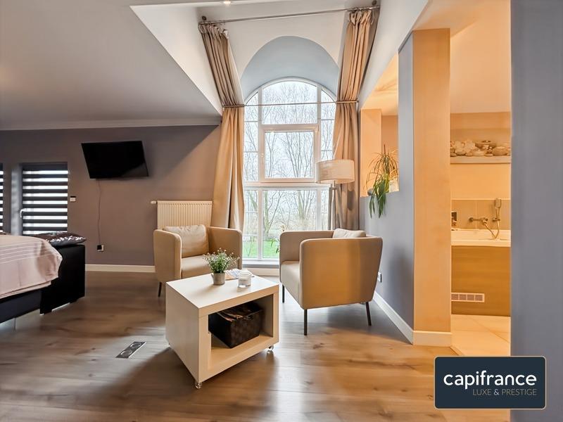 Maison - 230 m² - 7 pièces