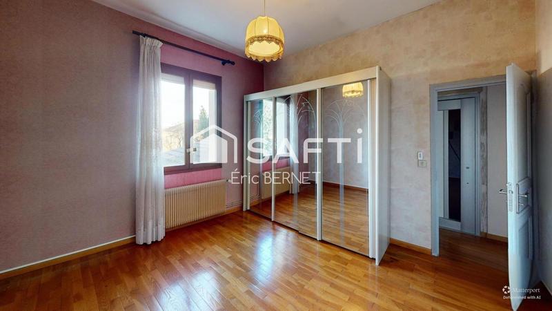 Maison - 135 m² - 8 pièces