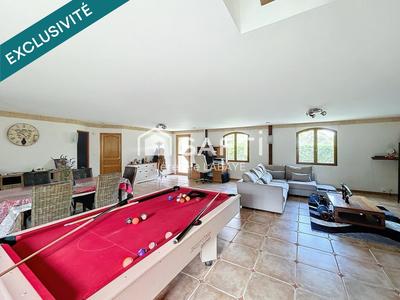 Maison - 167 m² - 5 pièces