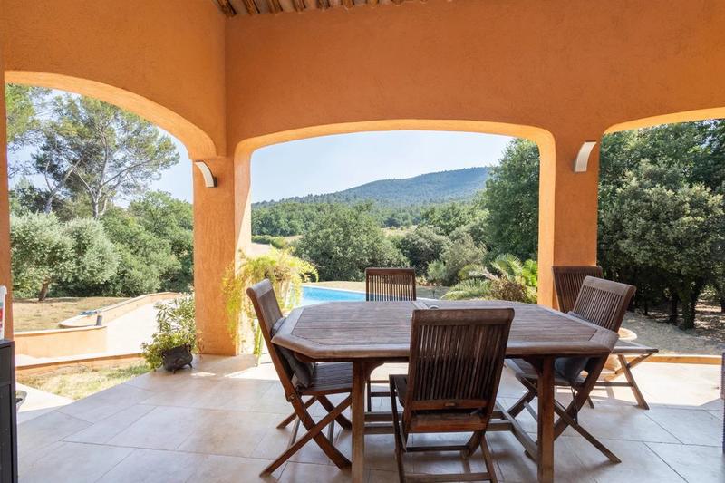 Maison - 390 m² - 7 pièces