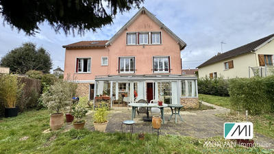 Maison - 127 m² - 7 pièces