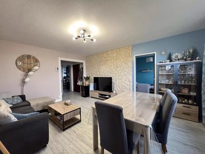 Appartement - 82 m² - 4 pièces