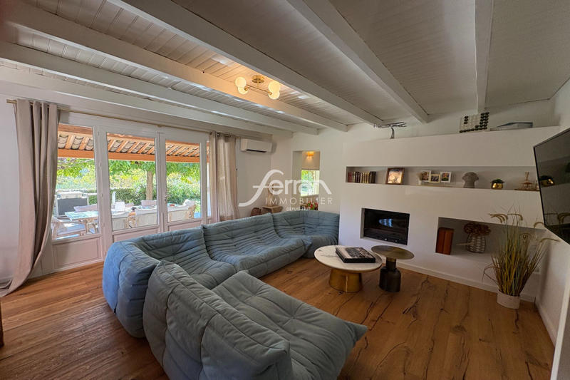 Maison - 170 m² - 8 pièces