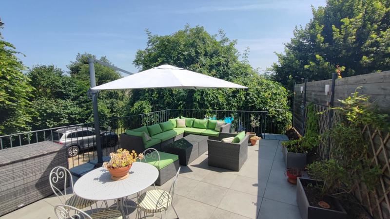 Maison - 200 m² - 7 pièces