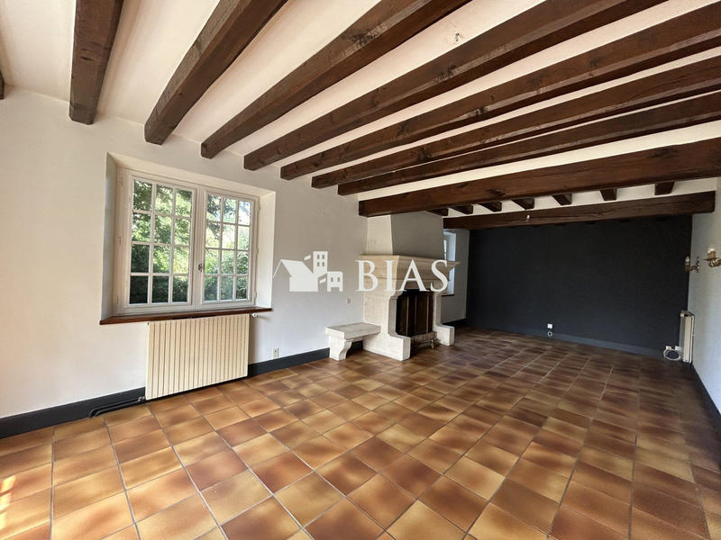 Maison traditionnelle - 194 m² - 7 pièces