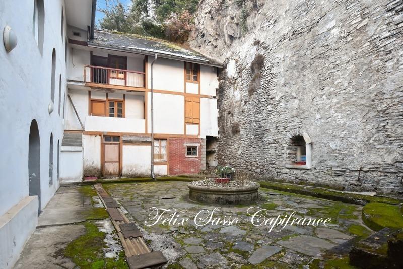 Immeuble - 54 m² - 6 pièces