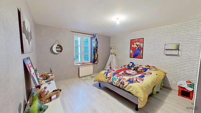 Maison - 180 m² - 7 pièces