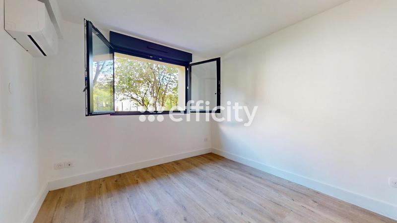 Pavillon - 174 m² - 6 pièces