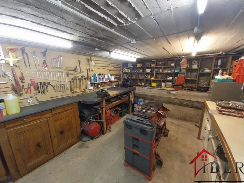 Propriété - 198 m² - 8 pièces