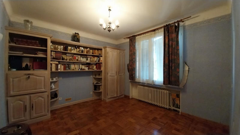 Maison - 183 m² - 8 pièces