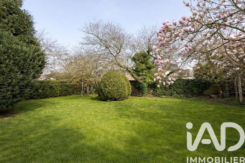 Maison - 181 m² - 7 pièces