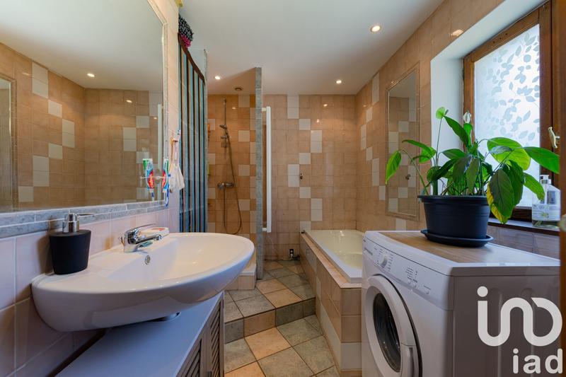 Maison - 100 m² - 6 pièces