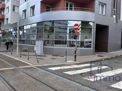 Bureau - 750 m² - 15 pièces